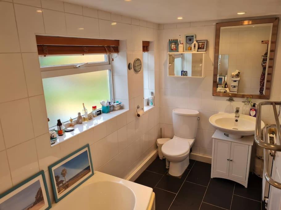 Modern Bungalow With Private Swimming Pool Maidenhead Extérieur photo