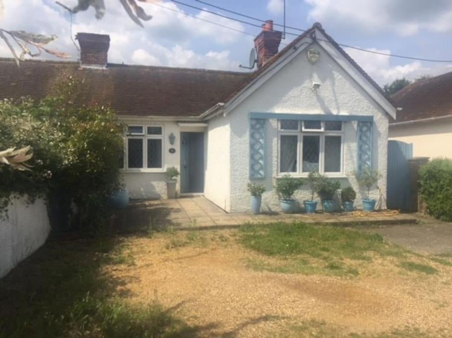 Modern Bungalow With Private Swimming Pool Maidenhead Extérieur photo